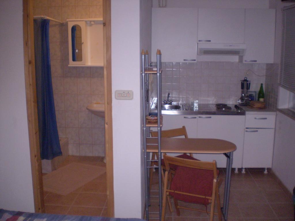 Apartments Zuvela Корчула Номер фото